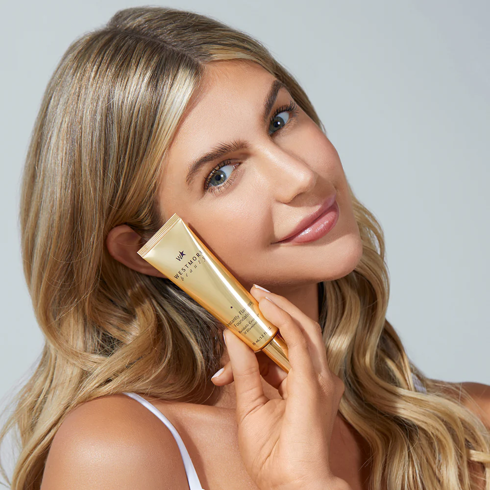Instantly Flawless Foundation Buildable Coverage + Illuminator - Image 4